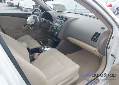 2010 Nissan Altima 2.5 S z USA, uszkodzony, nr VIN 1N4AL2AP2AN506362